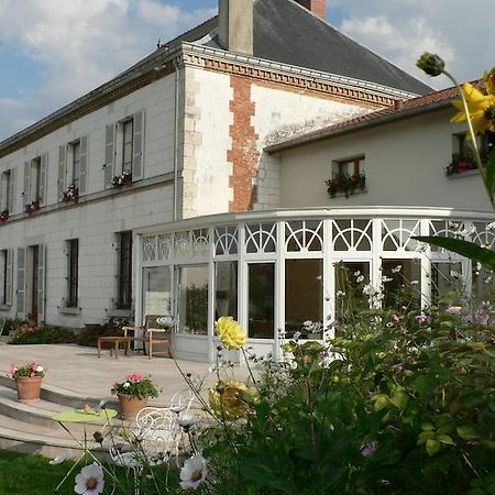 فندق شالو أو شُمْبانيِفي  Entre Cour Et Jardin المظهر الخارجي الصورة